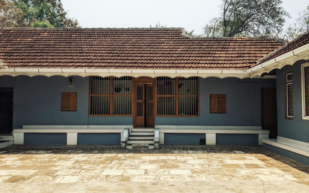 What Is a Coorg Farmhouse, How Is It Different From a Farmland Plot, and Which Should I Buy?